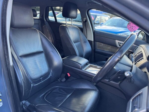 Used Jaguar XF 2013 for sale - 75667914: Photo 24