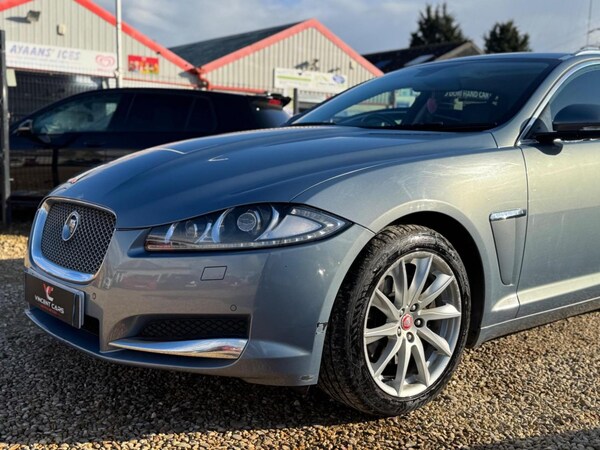 Used Jaguar XF 2013 for sale - 75667914: Photo 4