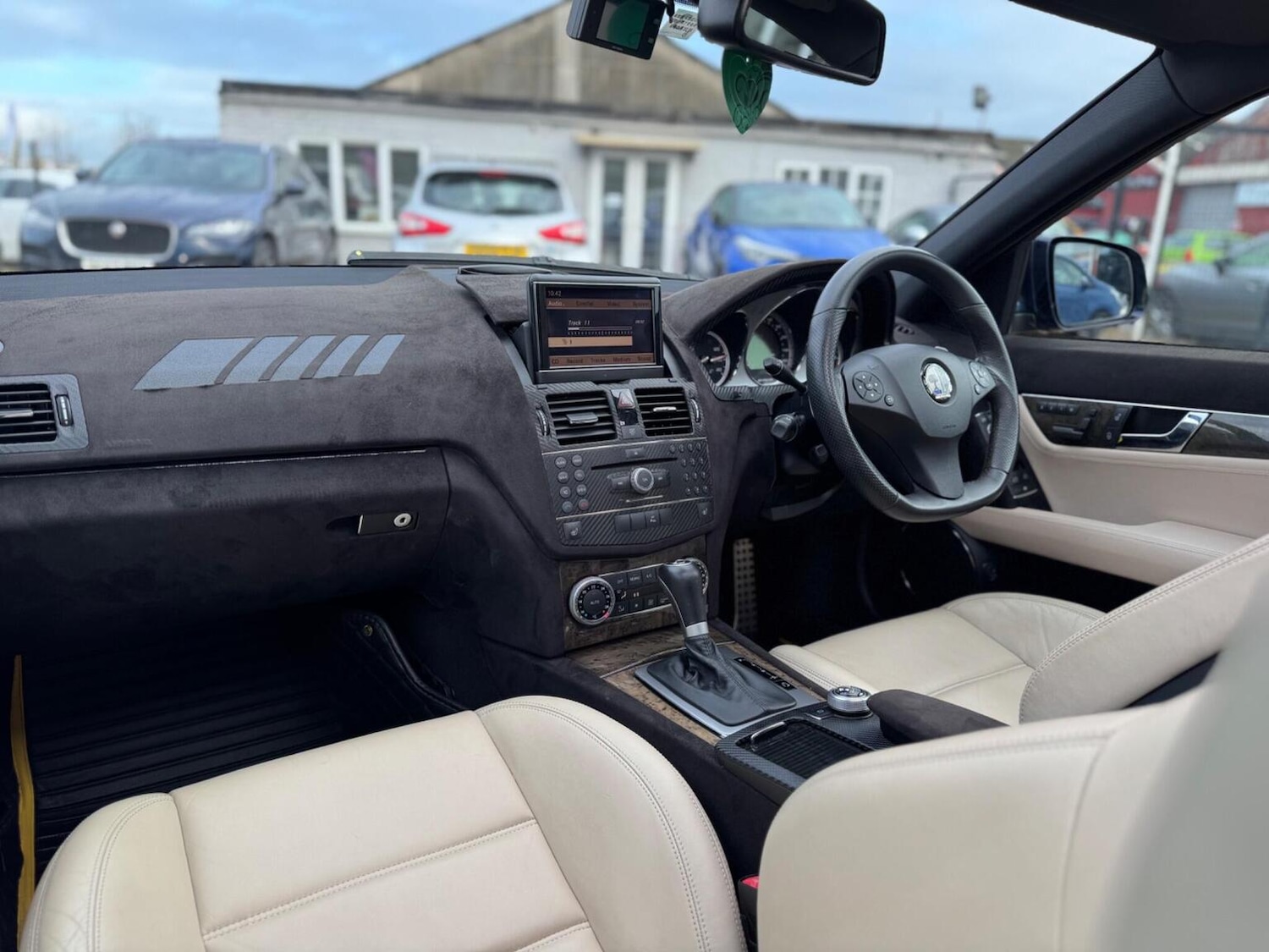 Used Mercedes-Benz C Class 2024 for sale - 76536861: Photo 16