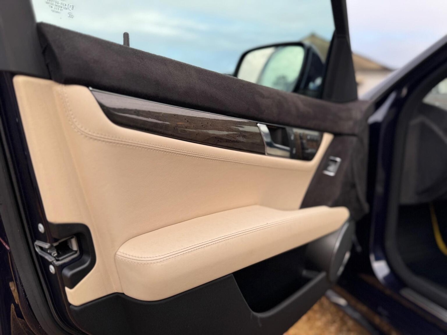 Used Mercedes-Benz C Class 2024 for sale - 76536861: Photo 39