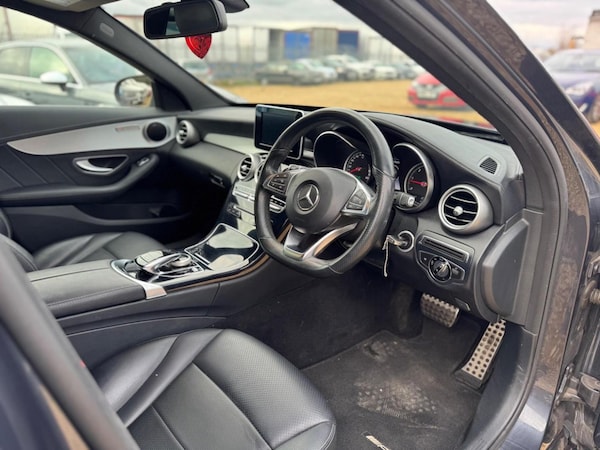 Used Mercedes-Benz C-Class 2015 for sale - 75667945: Photo 11