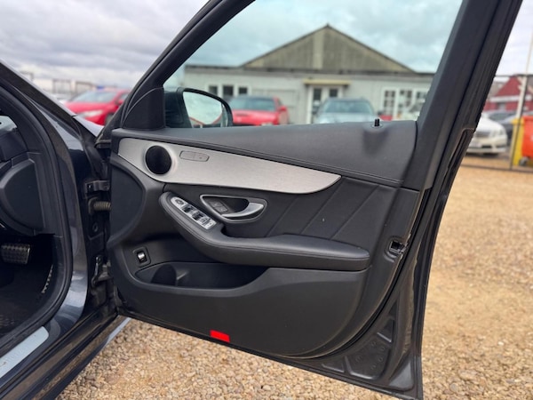 Used Mercedes-Benz C-Class 2015 for sale - 75667945: Photo 44