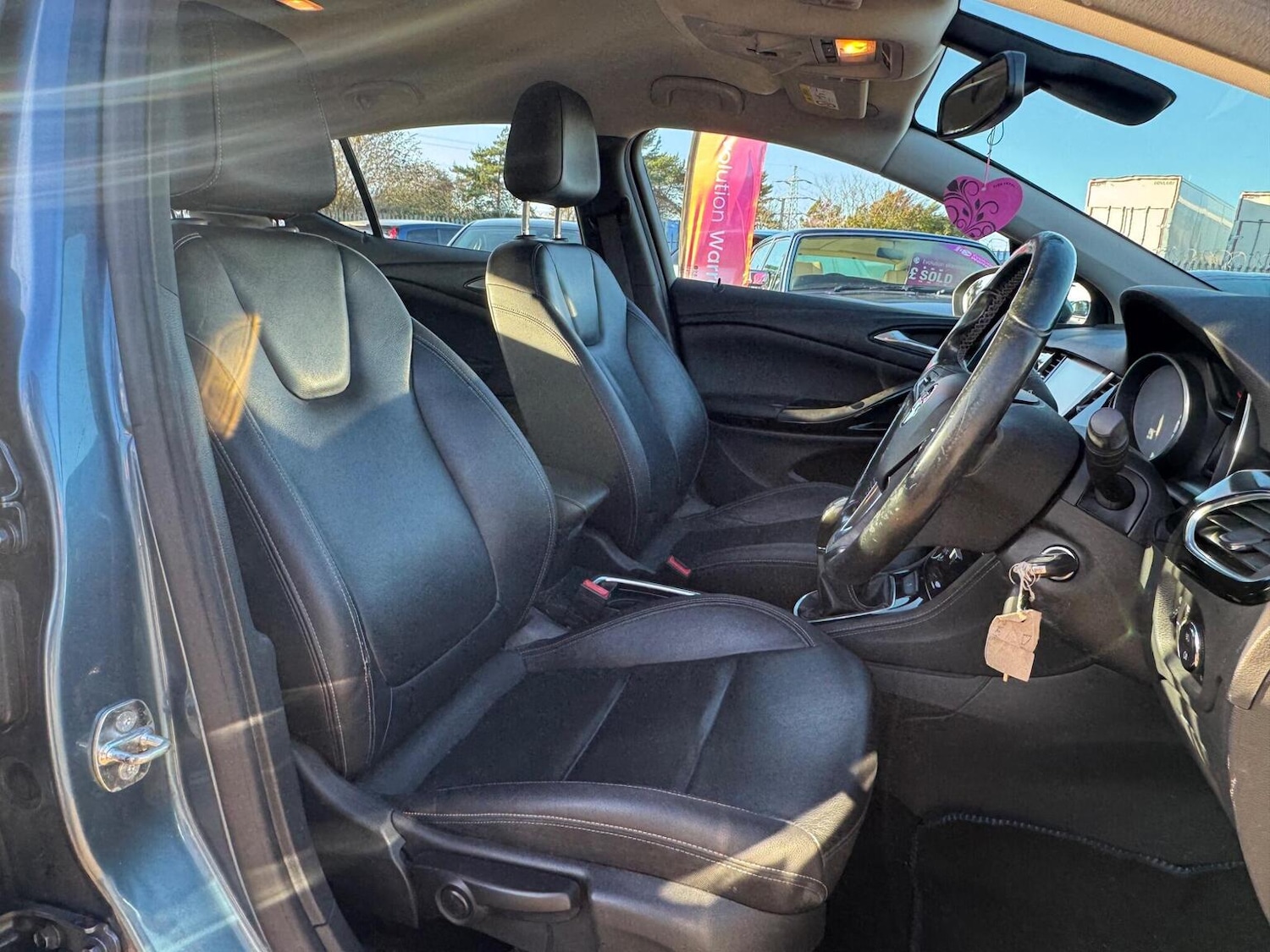 Used Vauxhall Astra 2017 for sale - 76596578: Photo 24