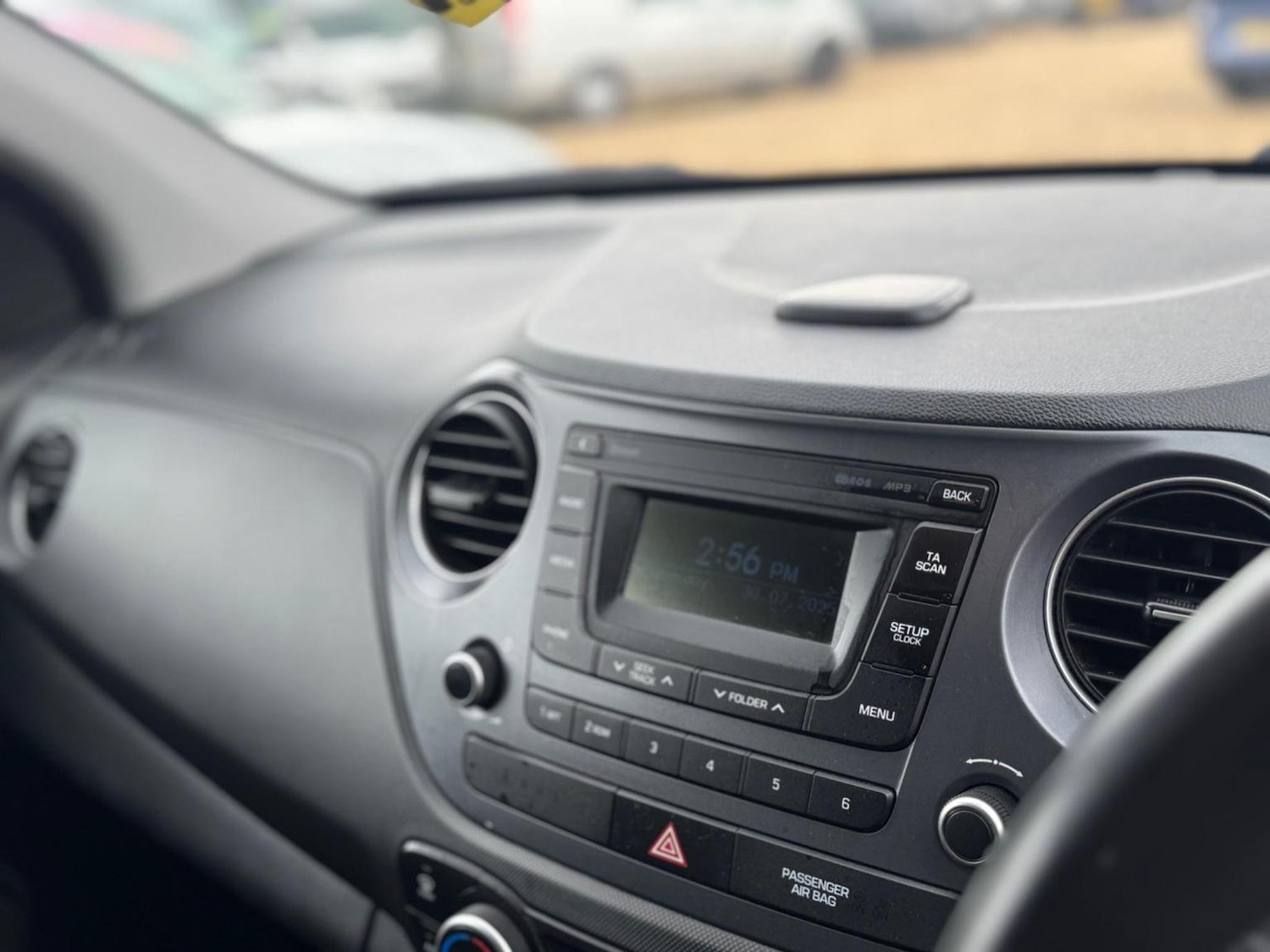 Used Hyundai i10 2017 for sale - 76793984: Photo 15