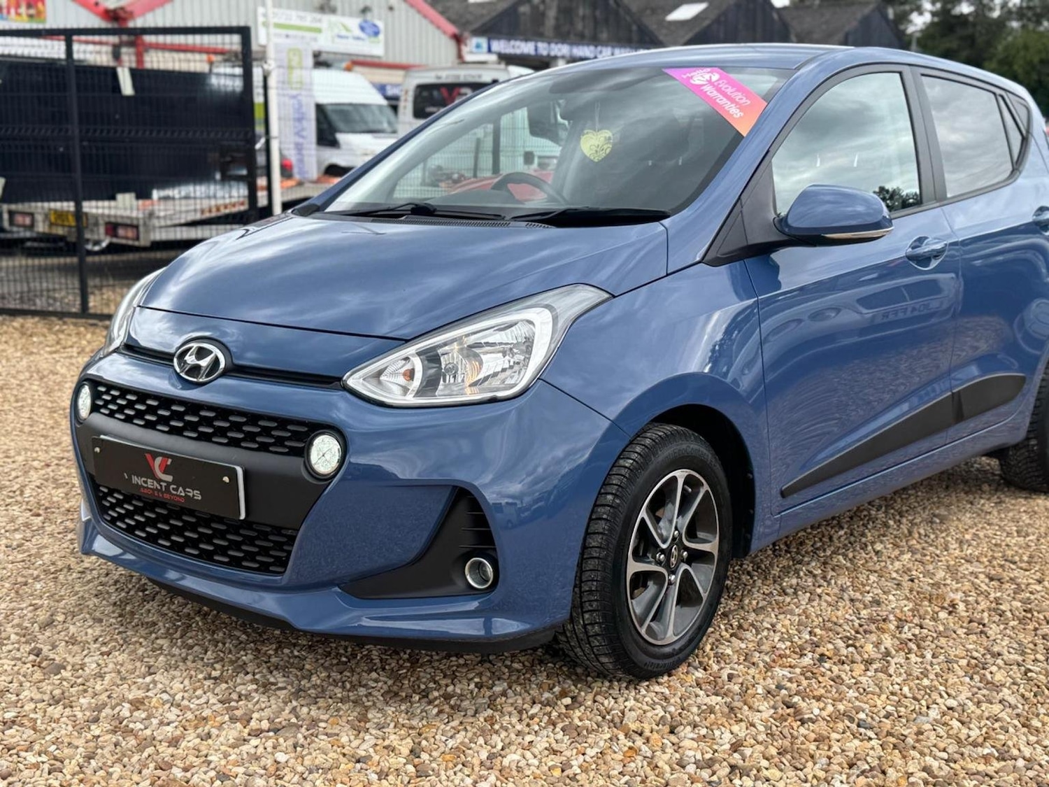 Used Hyundai i10 2017 for sale - 76793984: Photo 4