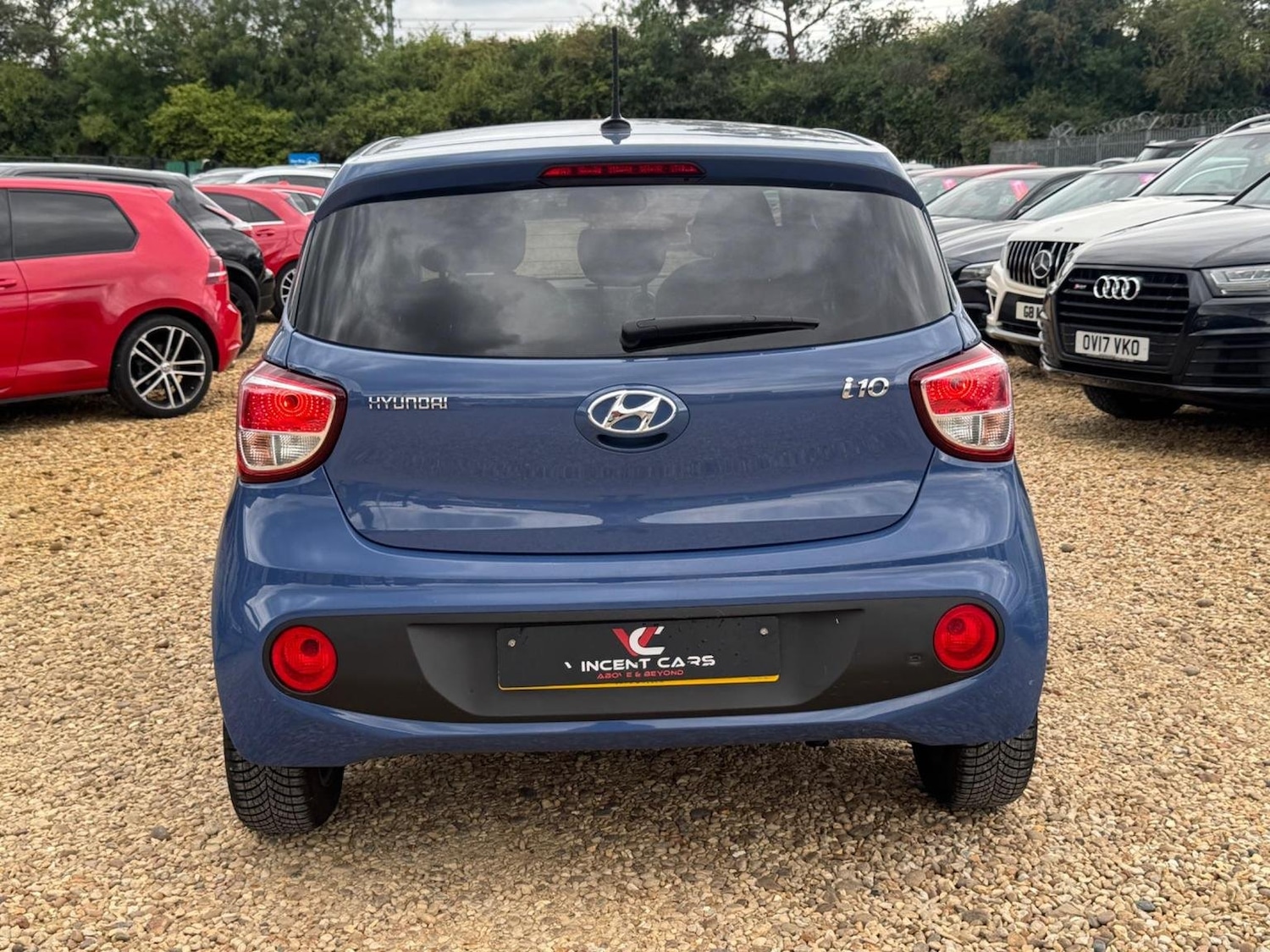 Used Hyundai i10 2017 for sale - 76793984: Photo 7
