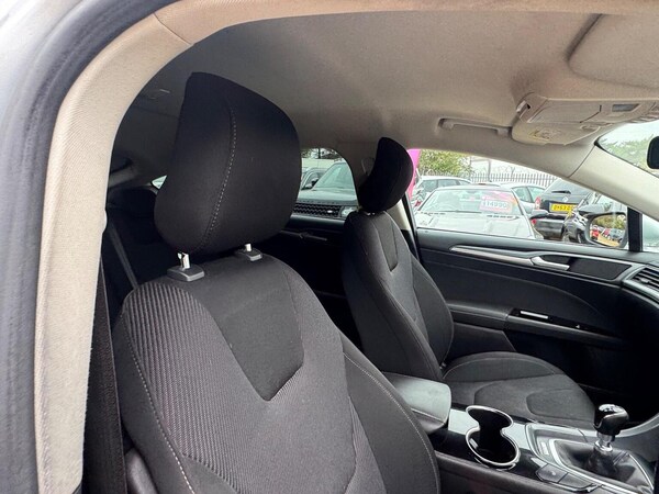 Used Ford Mondeo 2015 for sale - 76257663: Photo 10