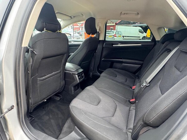 Used Ford Mondeo 2015 for sale - 76257663: Photo 14