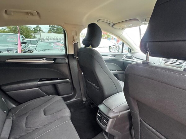 Used Ford Mondeo 2015 for sale - 76257663: Photo 15