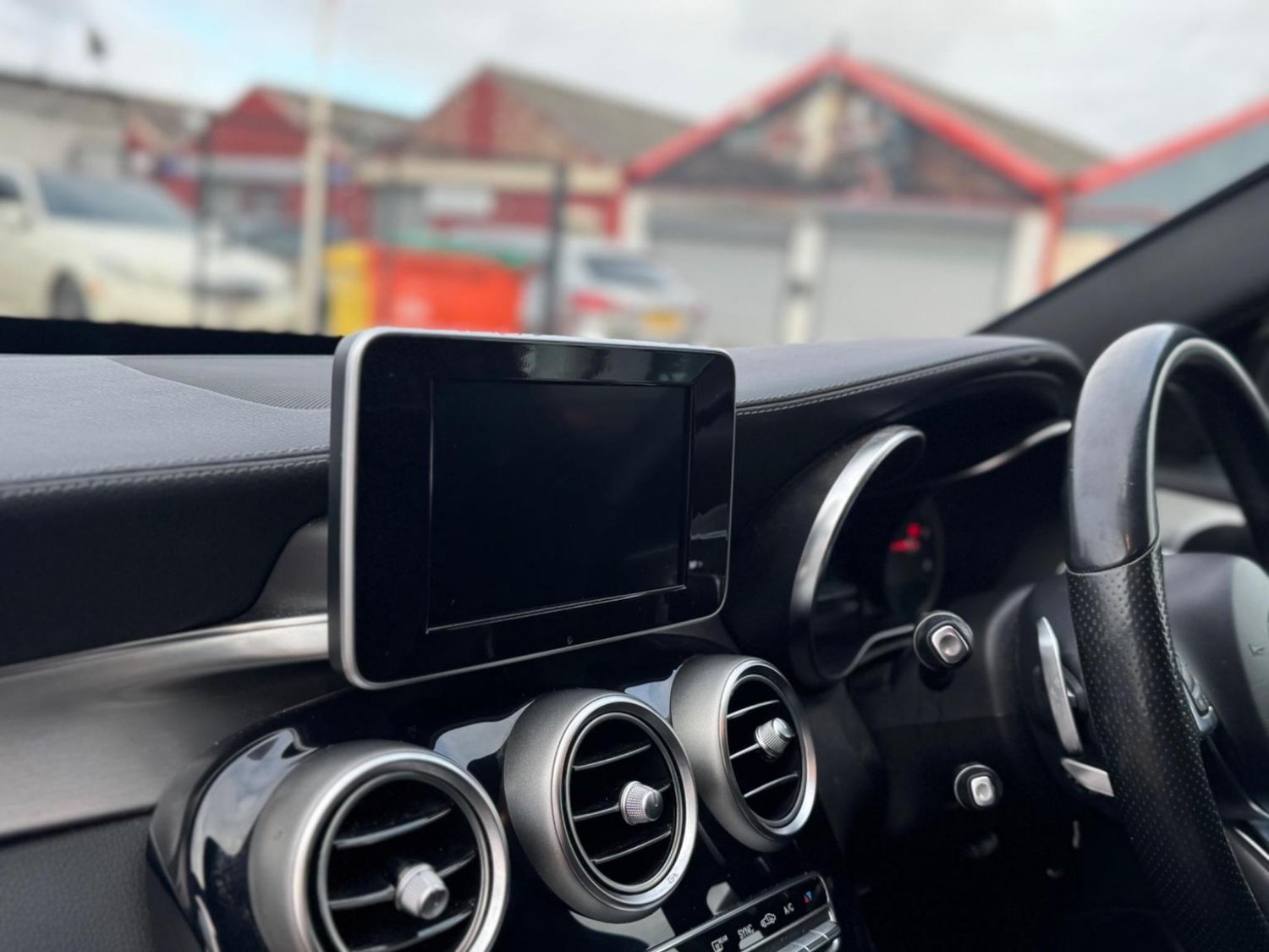 Used Mercedes-Benz C Class 2015 for sale - 76637458: Photo 28