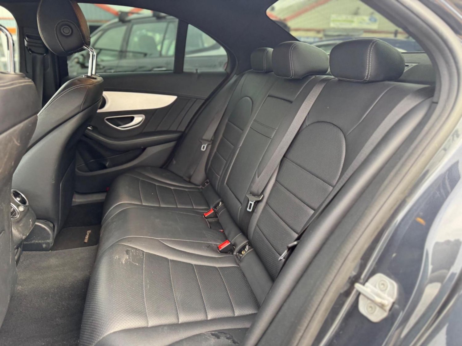 Used Mercedes-Benz C Class 2015 for sale - 76637458: Photo 38