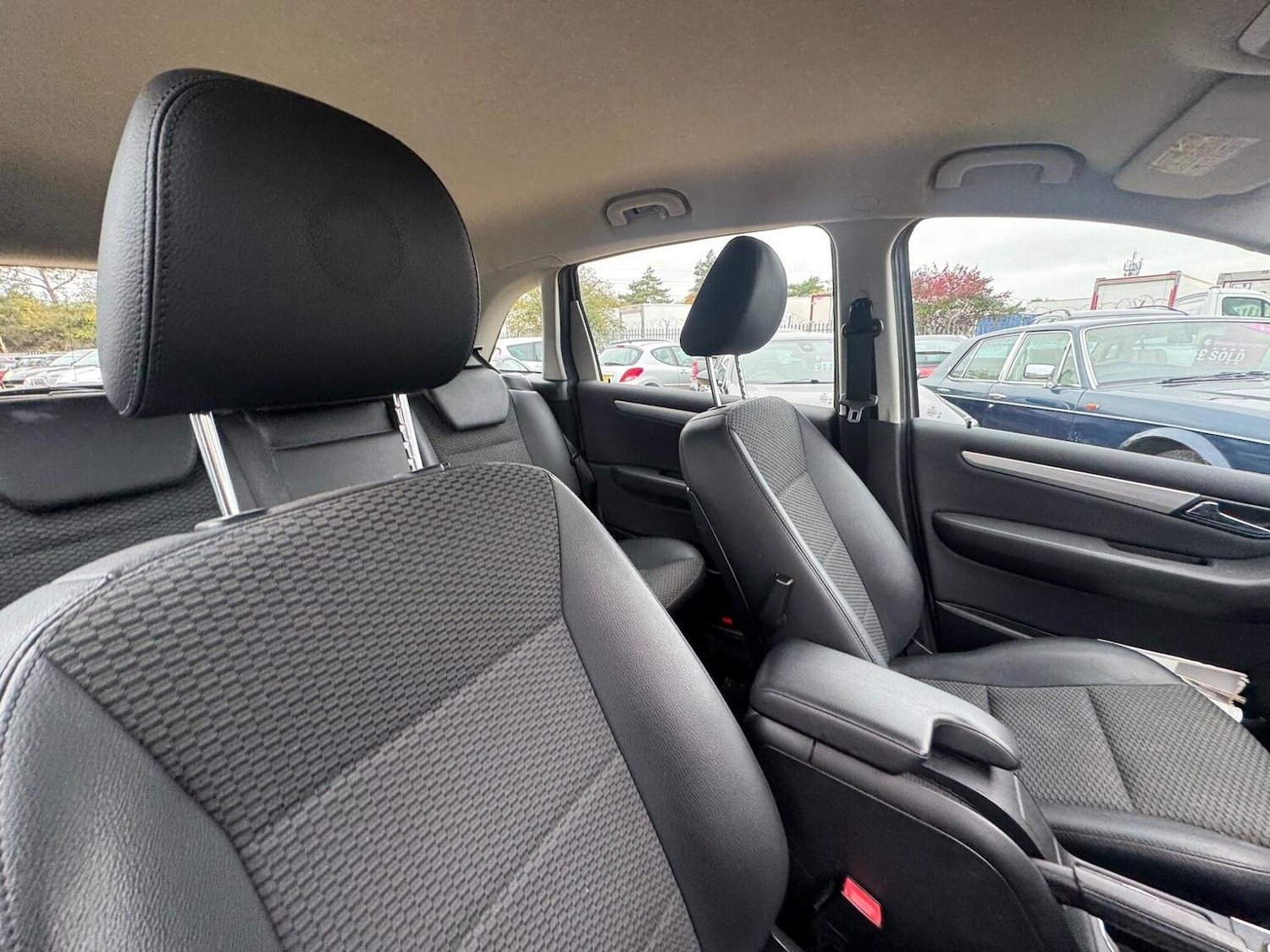 Used Mercedes-Benz B Class 2011 for sale - 76114035: Photo 17