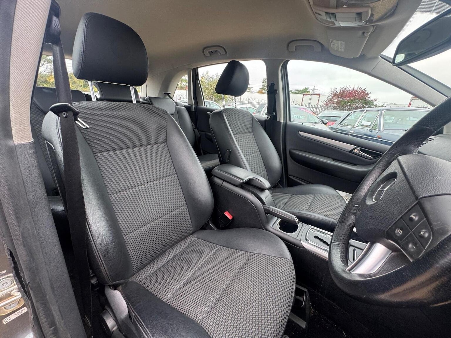 Used Mercedes-Benz B Class 2011 for sale - 76114035: Photo 18