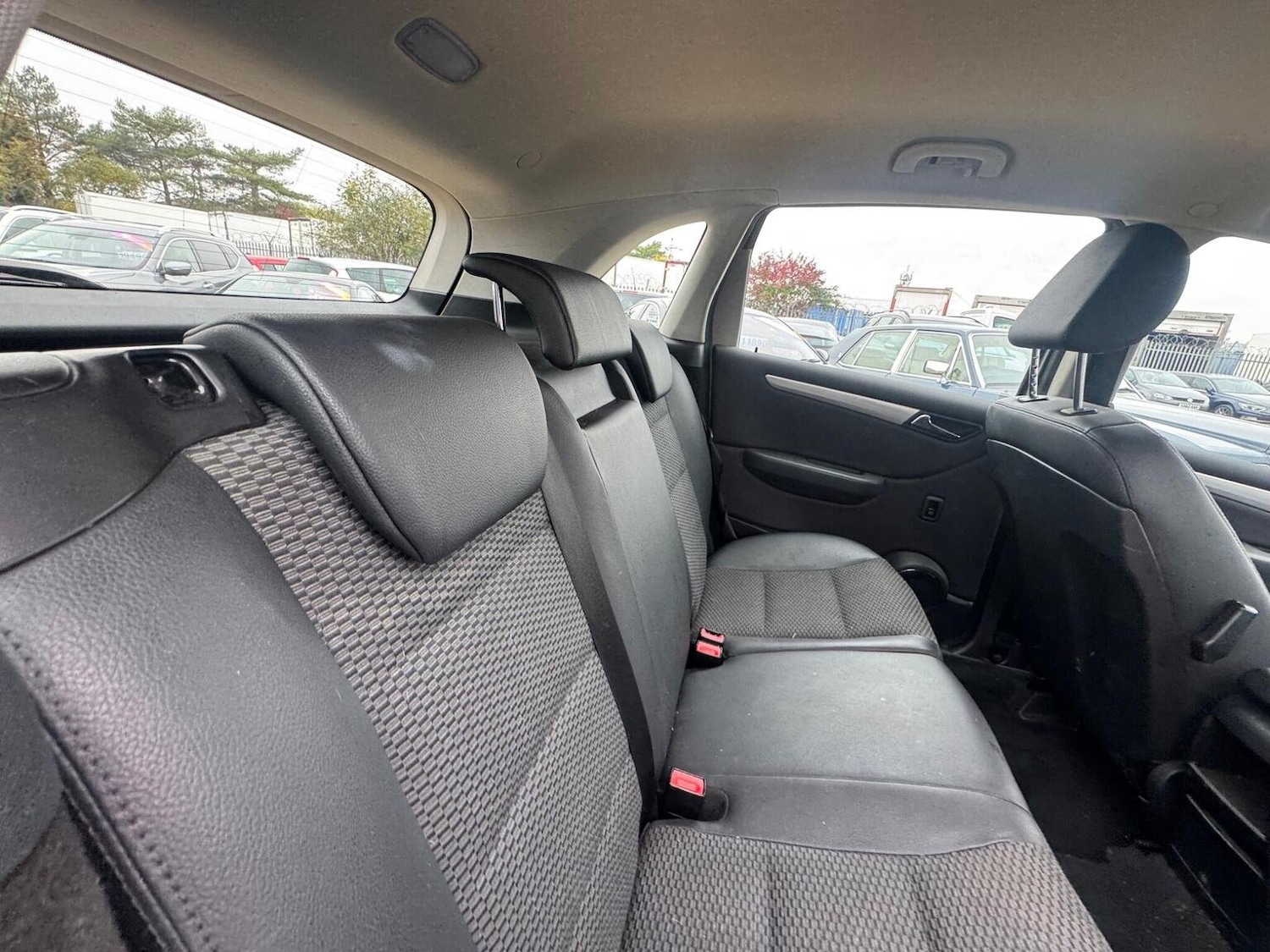 Used Mercedes-Benz B Class 2011 for sale - 76114035: Photo 22