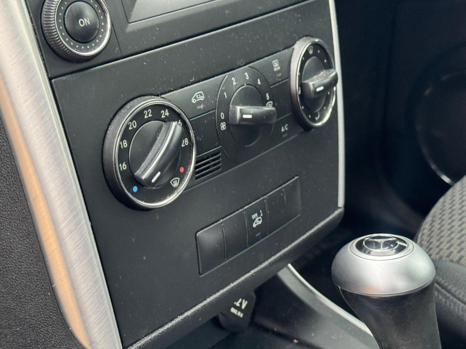 Used Mercedes-Benz B Class 2011 for sale - 76114035: Photo 24