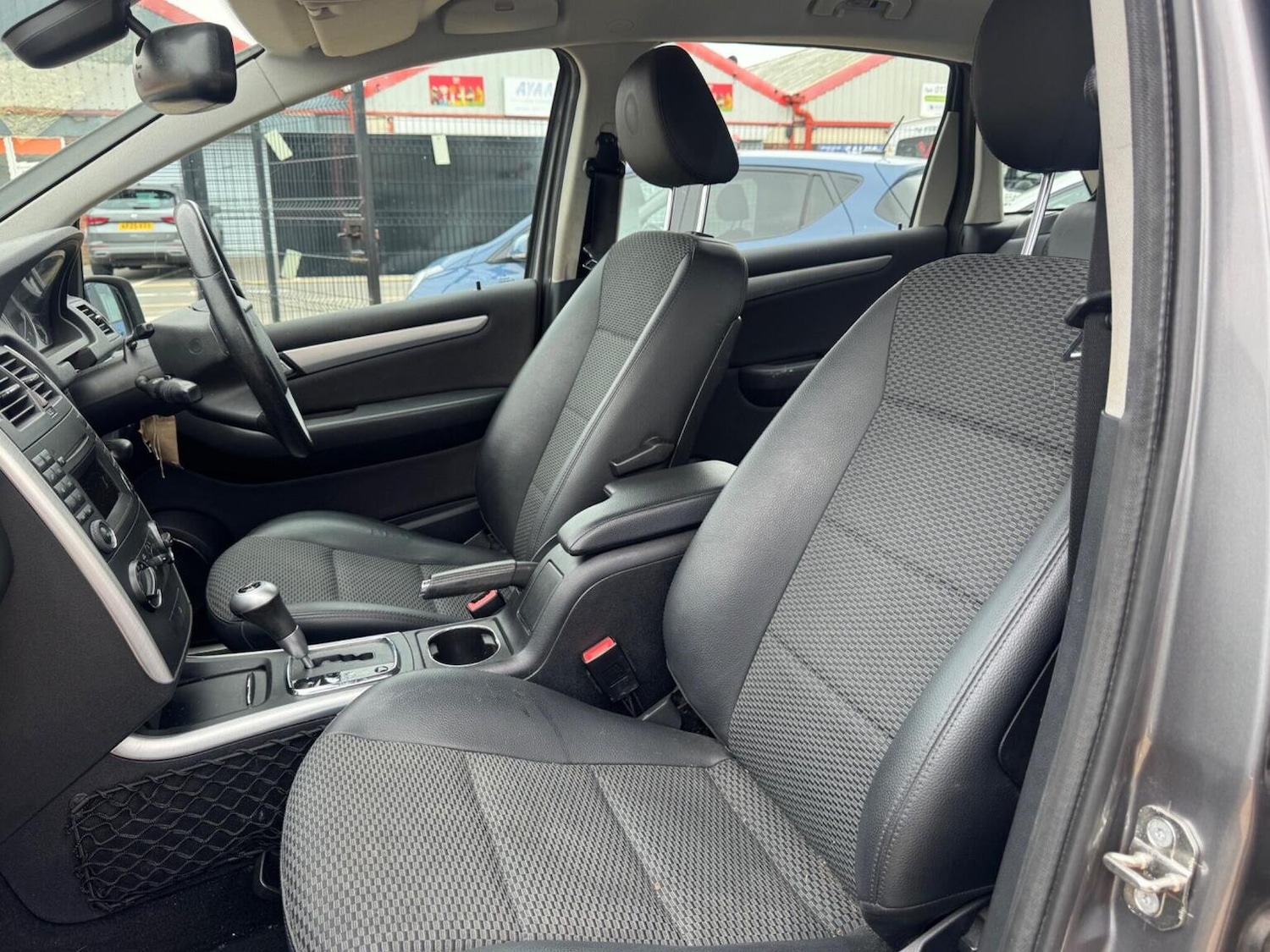 Used Mercedes-Benz B Class 2011 for sale - 76114035: Photo 30