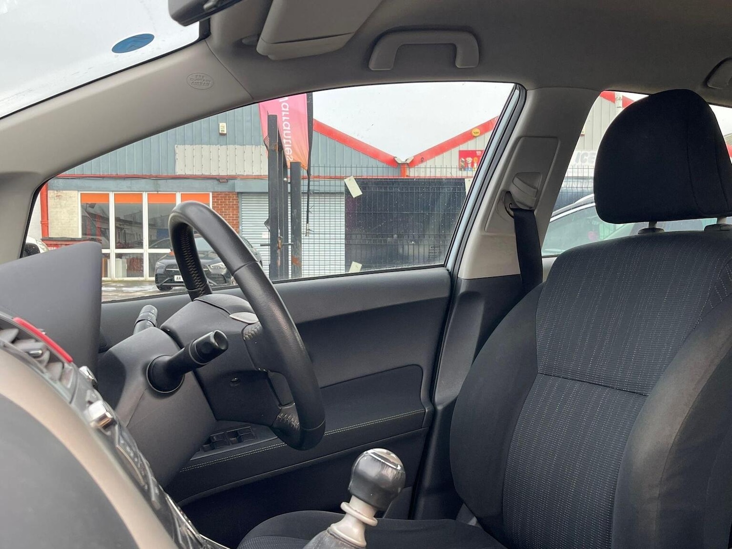 Used Toyota Auris 2009 for sale - 77101374: Photo 12