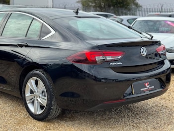 Used Vauxhall Insignia 2021 for sale - 75962685: Photo