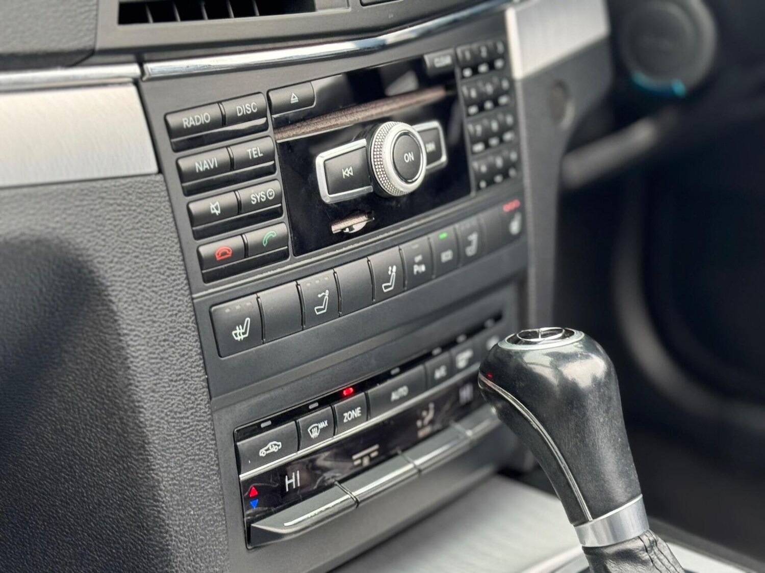 Used Mercedes-Benz E Class 2012 for sale - 76391477: Photo 18