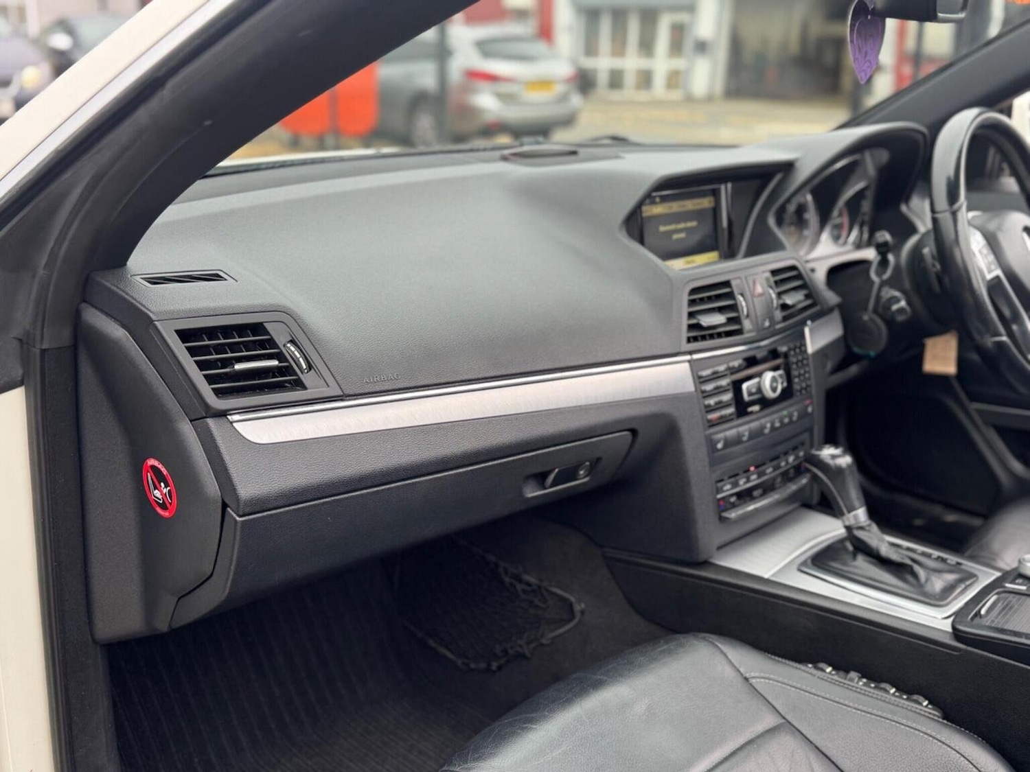 Used Mercedes-Benz E Class 2012 for sale - 76391477: Photo 19