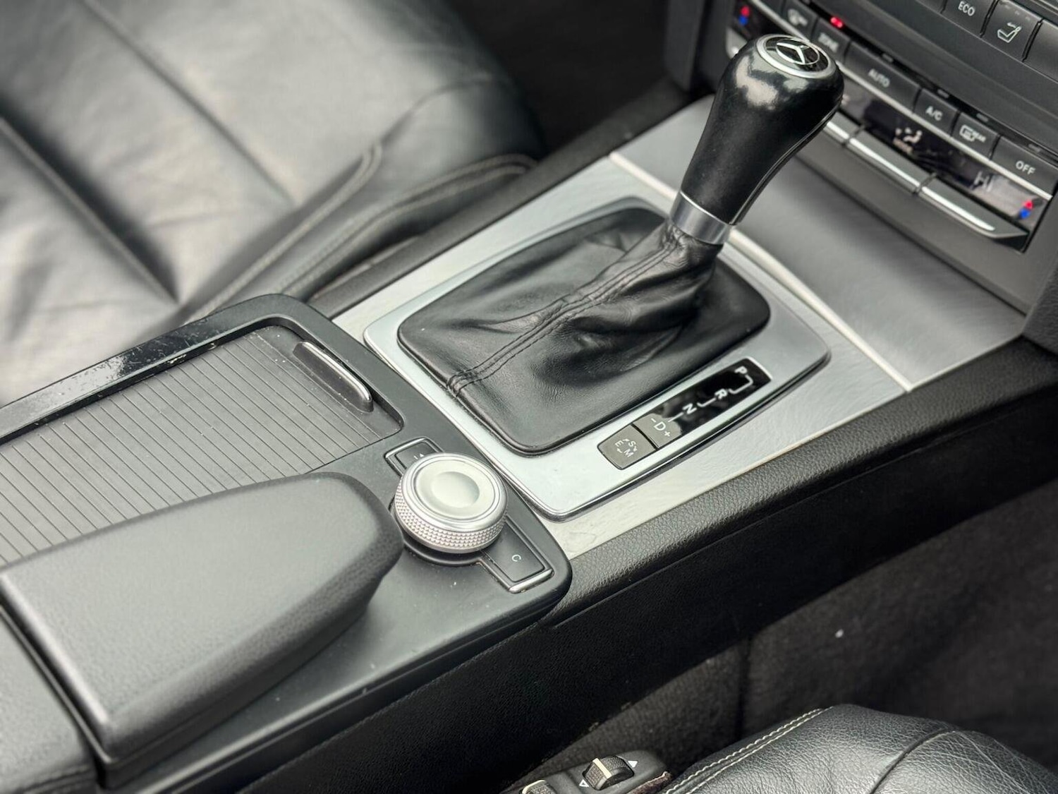 Used Mercedes-Benz E Class 2012 for sale - 76391477: Photo 20