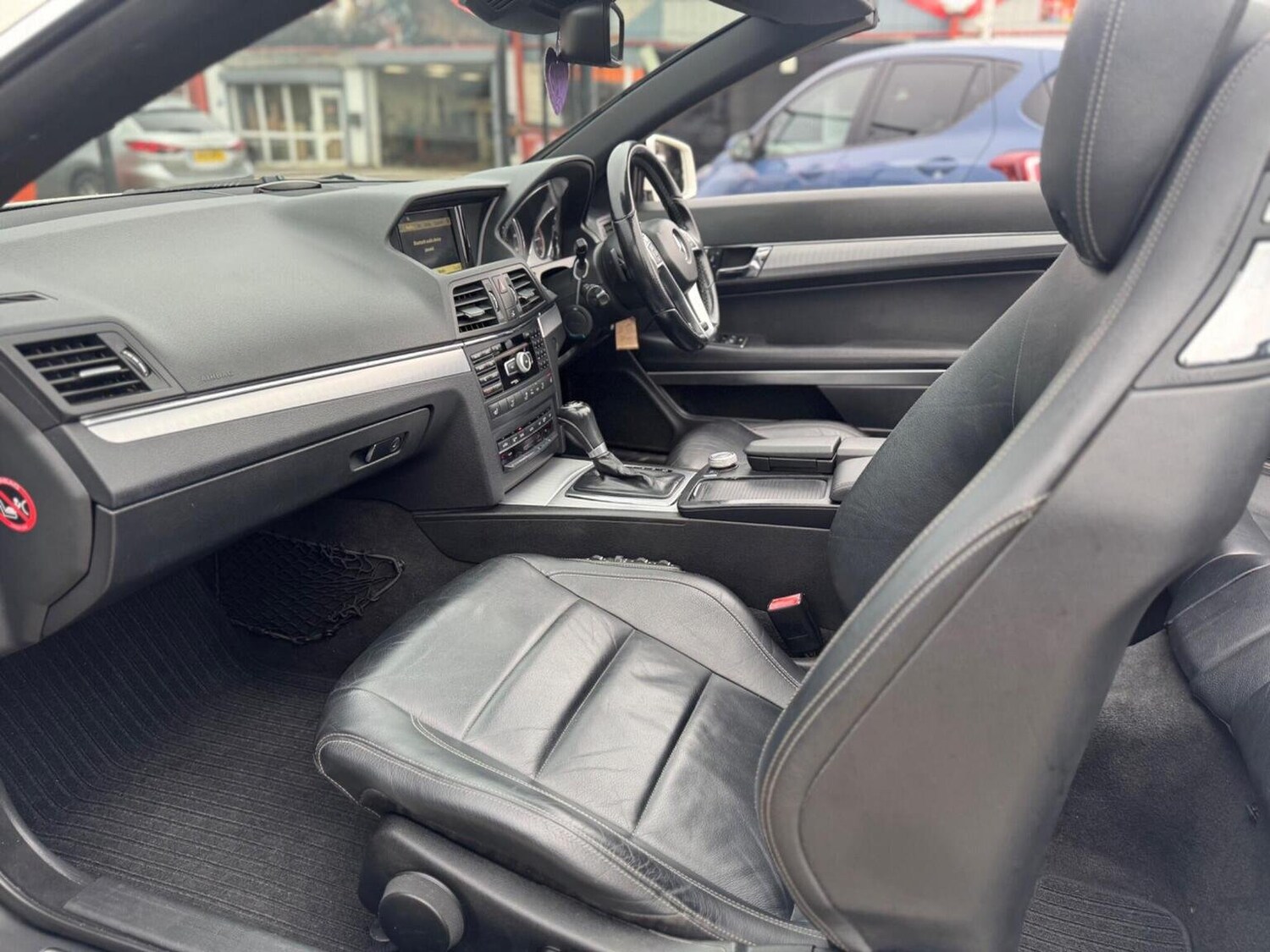 Used Mercedes-Benz E Class 2012 for sale - 76391477: Photo 39