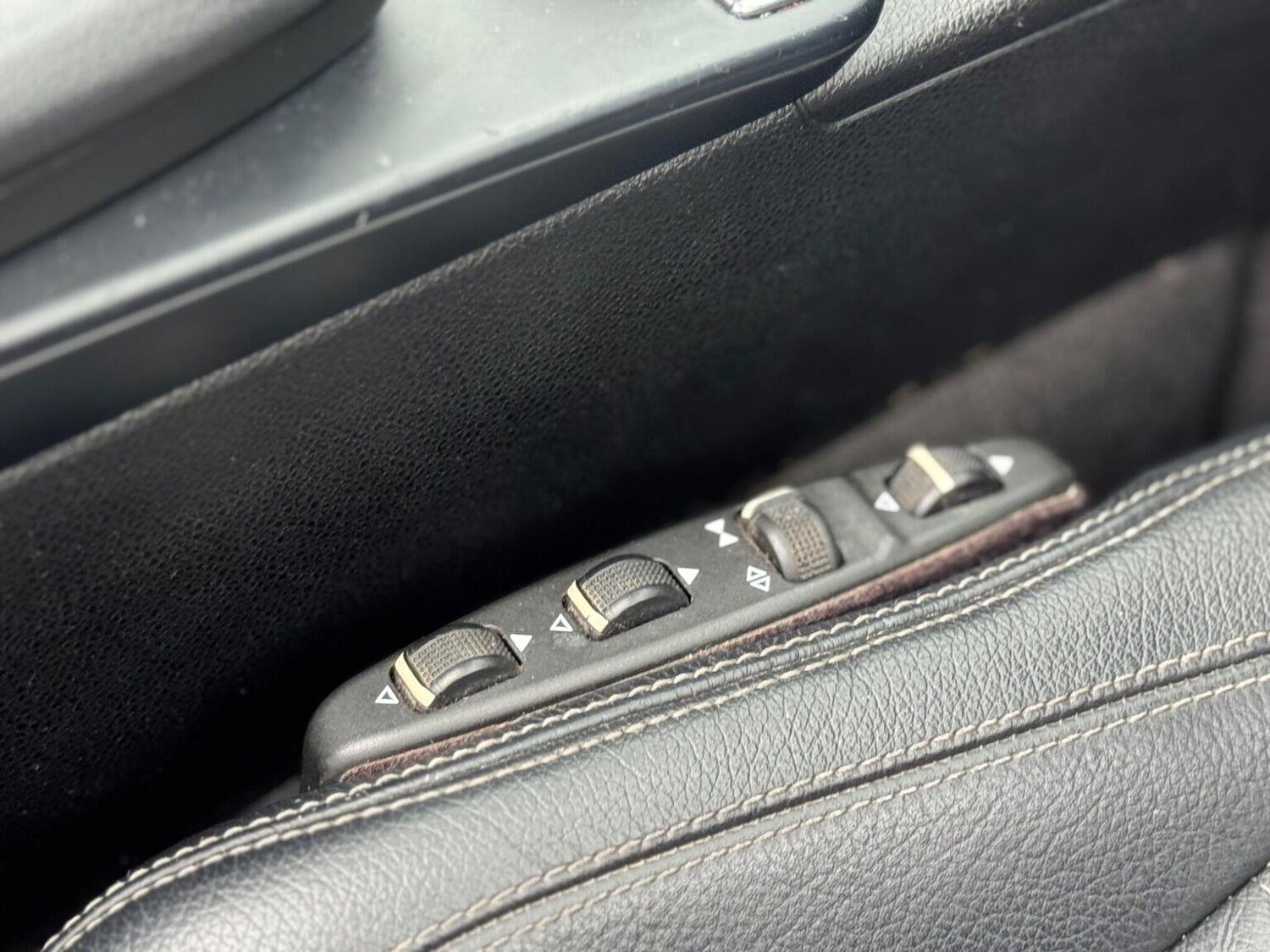 Used Mercedes-Benz E Class 2012 for sale - 76391477: Photo 45