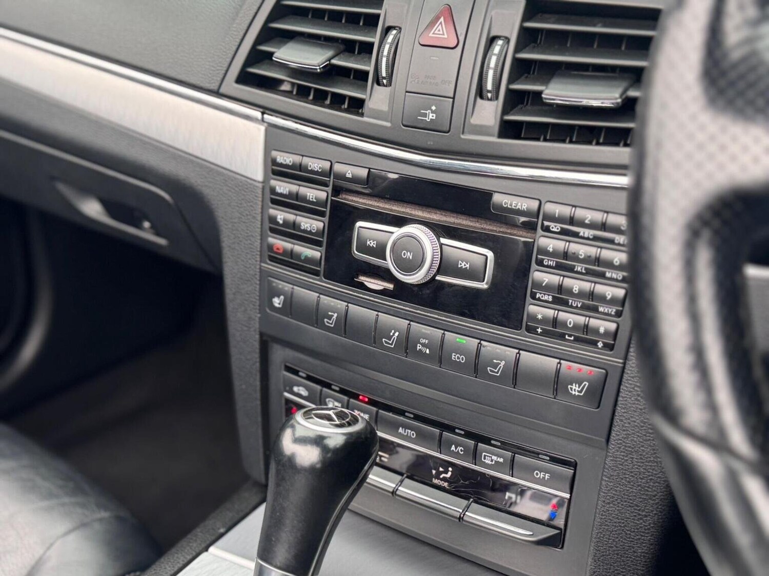 Used Mercedes-Benz E Class 2012 for sale - 76391477: Photo 46