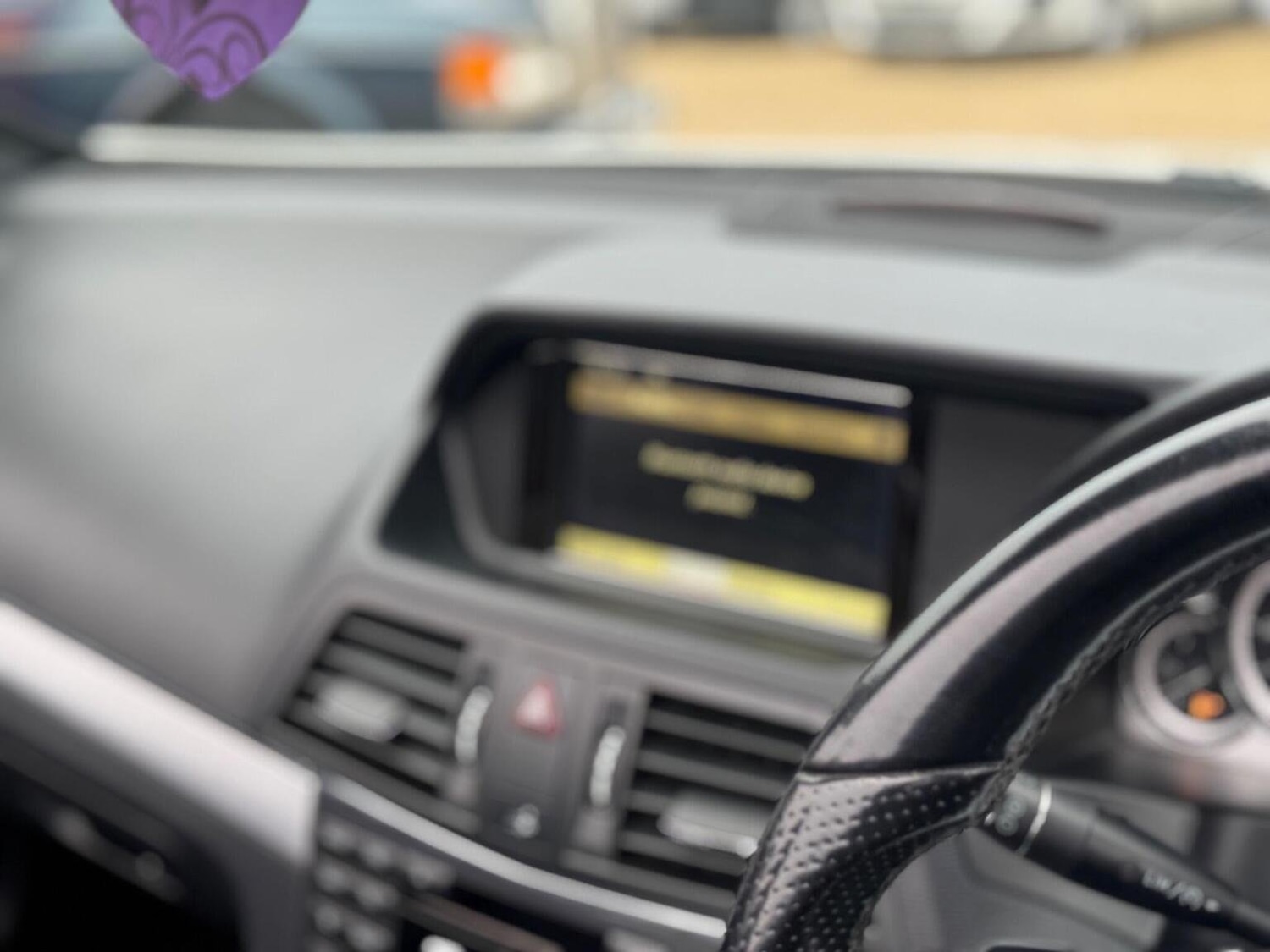 Used Mercedes-Benz E Class 2012 for sale - 76391477: Photo 49