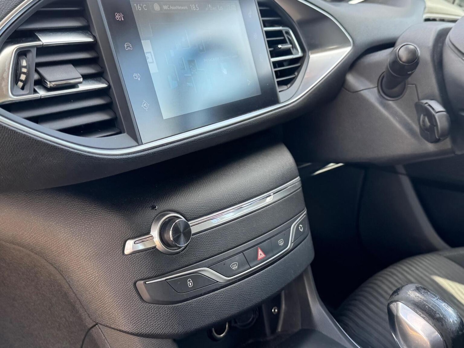 Used Peugeot 308 2015 for sale - 75856229: Photo 12