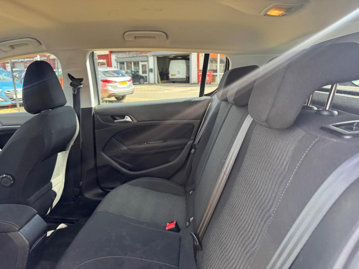 Used Peugeot 308 2015 for sale - 75856229: Photo 19