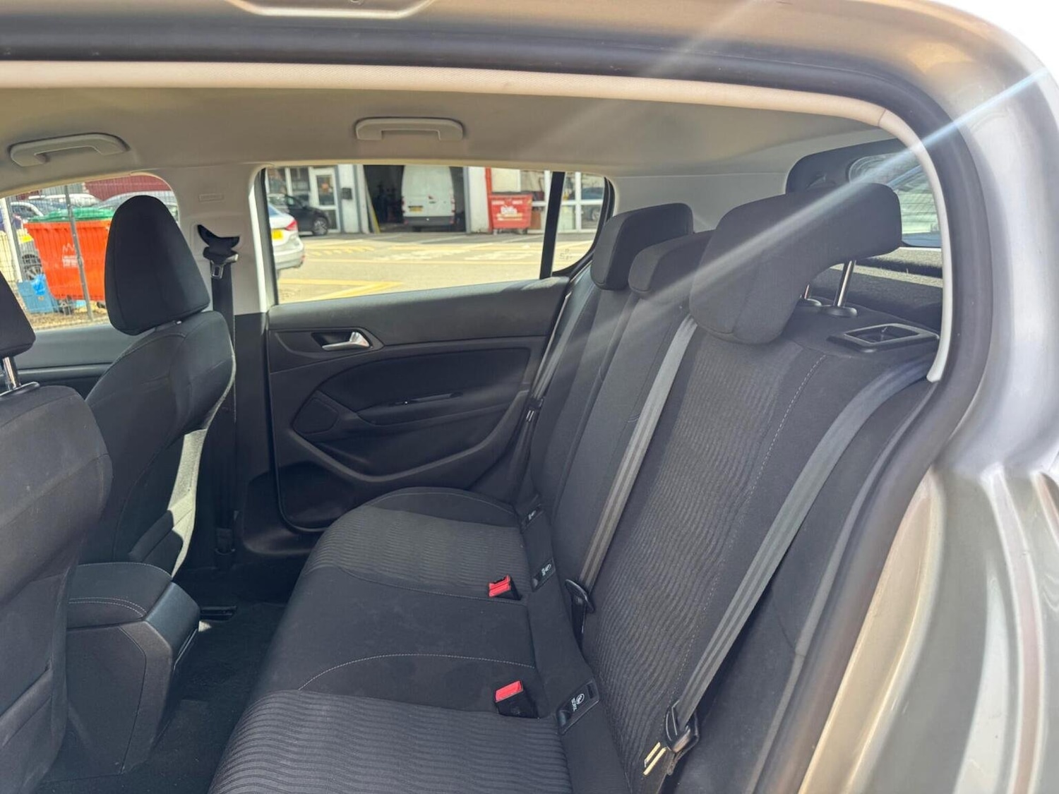 Used Peugeot 308 2015 for sale - 75856229: Photo 20