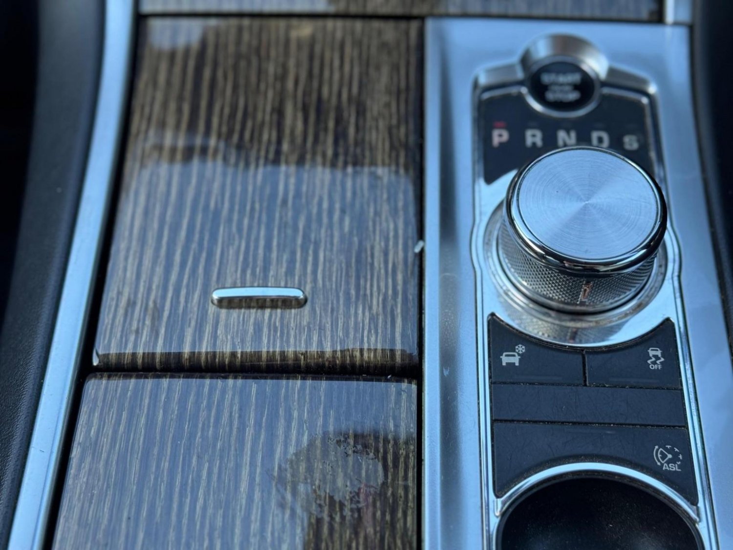 Used Jaguar XF 2013 for sale - 76791565: Photo 32