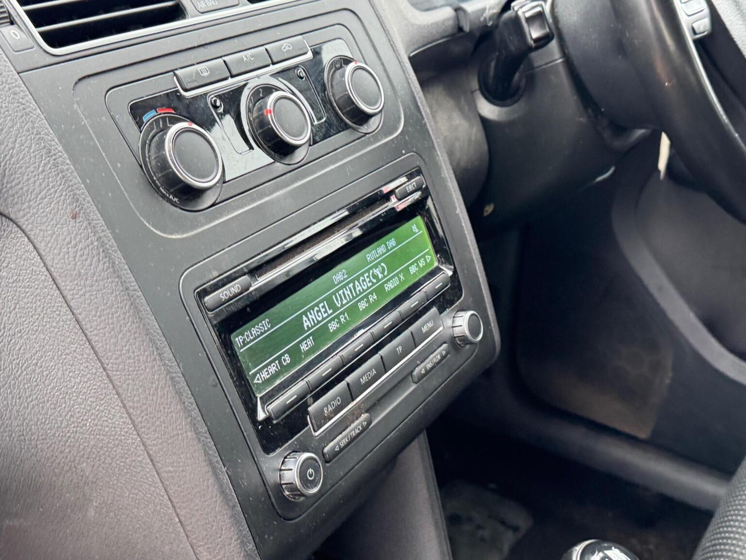 Used Volkswagen Touran 2012 for sale - 76547938: Photo 14