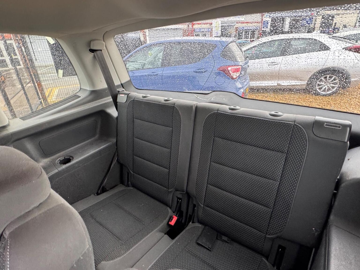 Used Volkswagen Touran 2012 for sale - 76547938: Photo 19