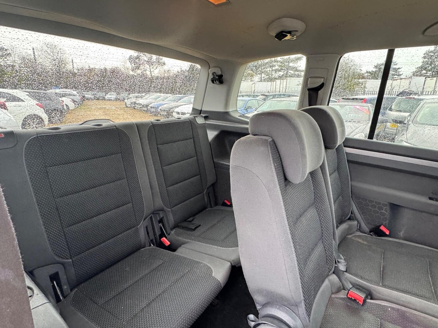 Used Volkswagen Touran 2012 for sale - 76547938: Photo 21