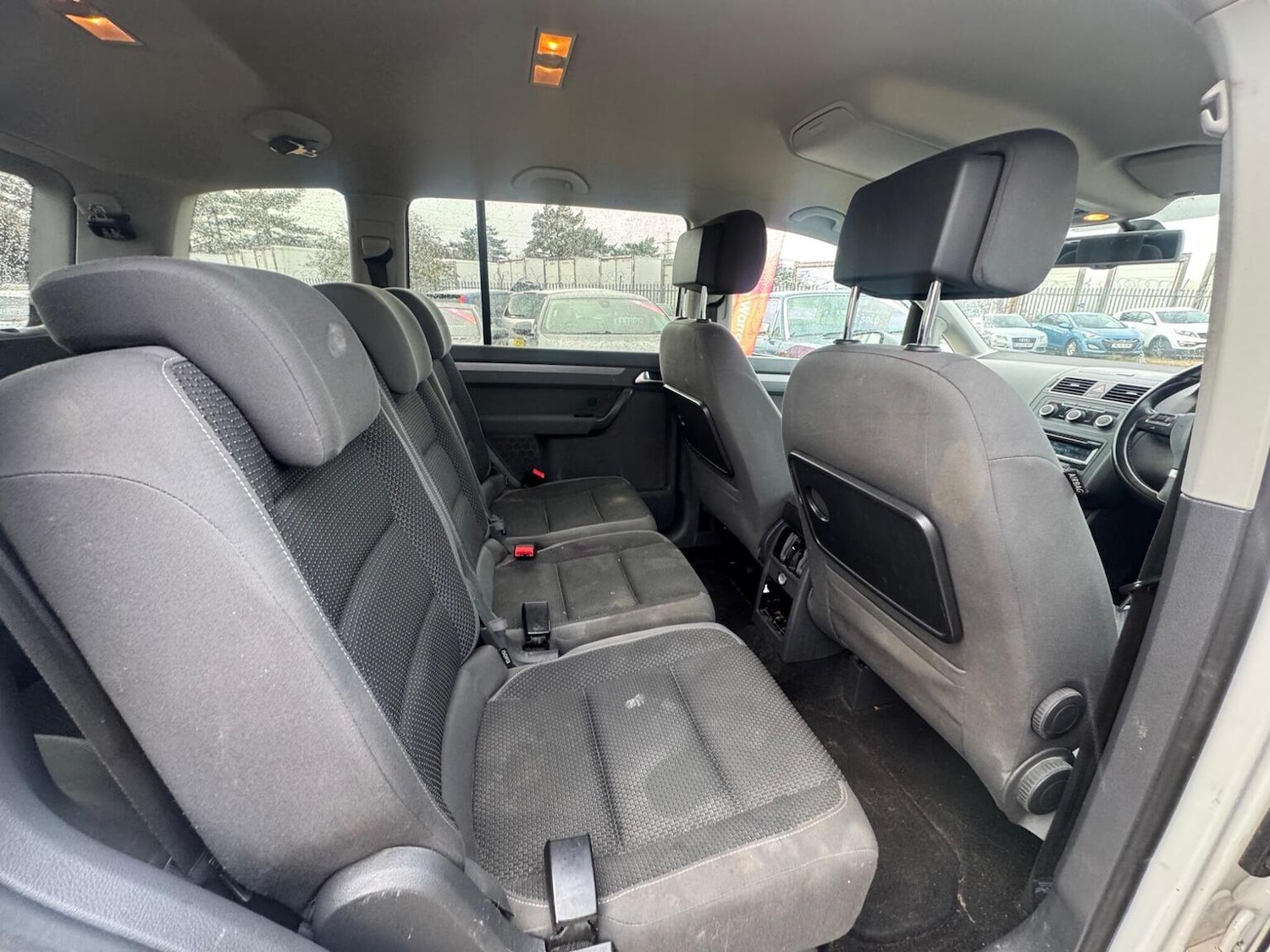 Used Volkswagen Touran 2012 for sale - 76547938: Photo 24