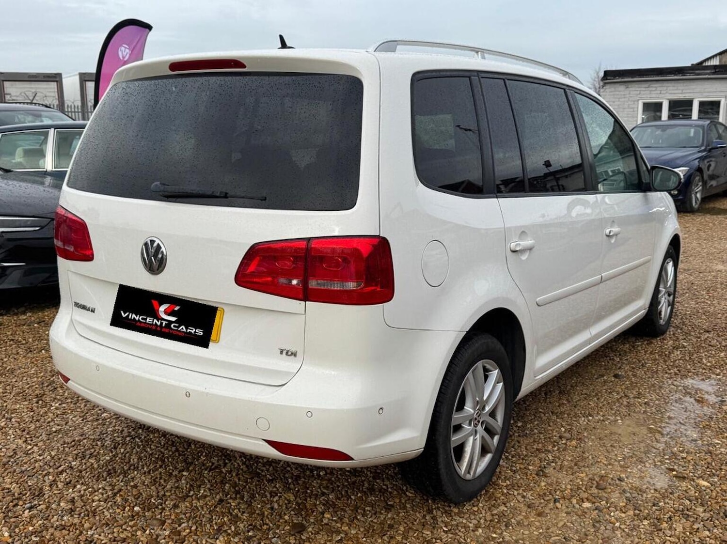 Used Volkswagen Touran 2012 for sale - 76547938: Photo 5
