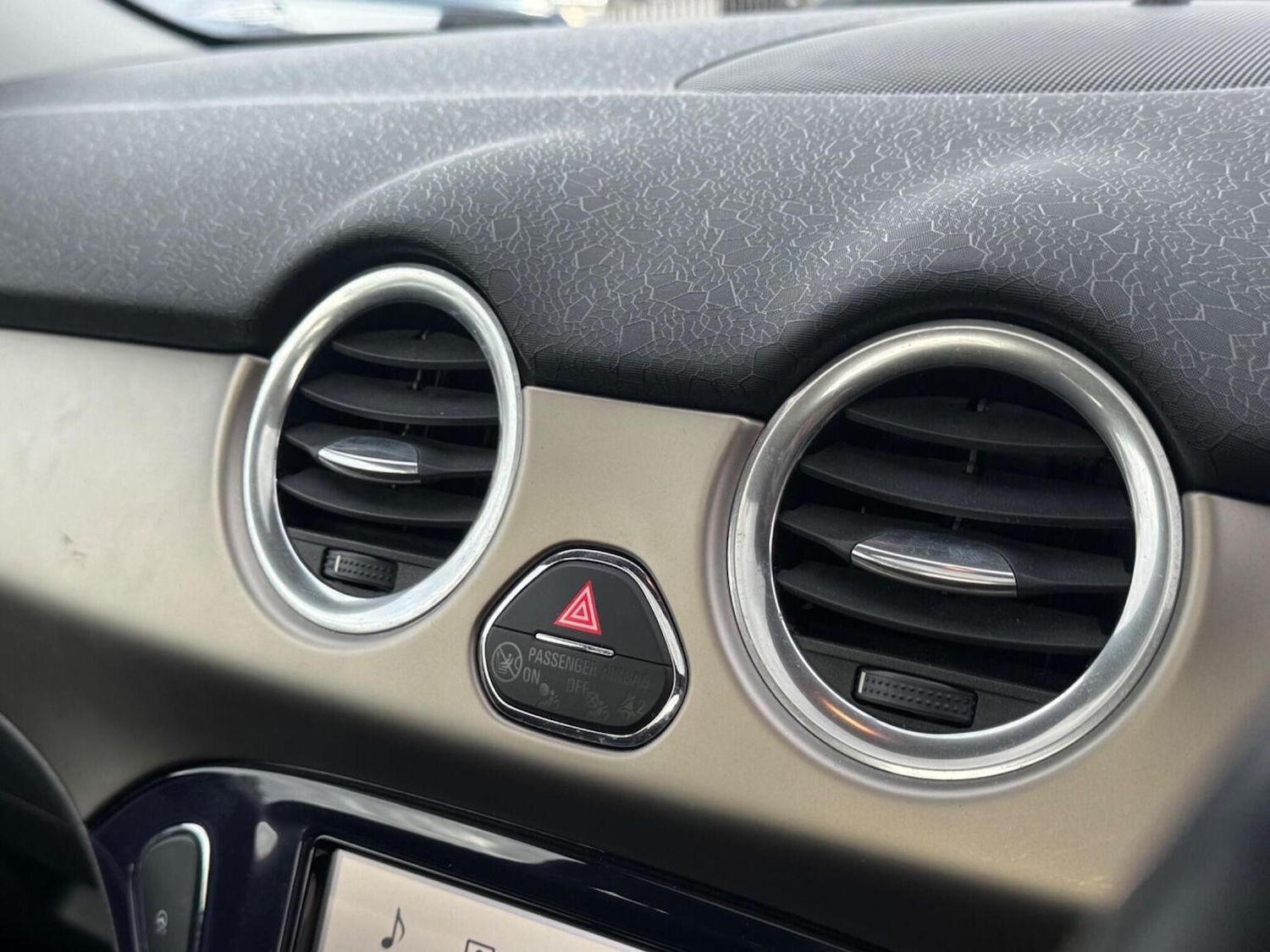 Used Vauxhall ADAM 2013 for sale - 76547790: Photo 21