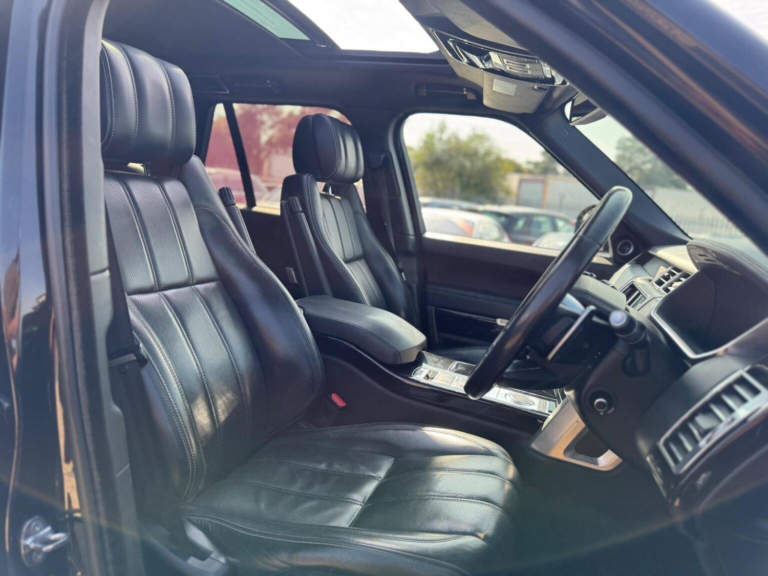 Used Land Rover Range Rover 2015 for sale - 76317446: Photo 24