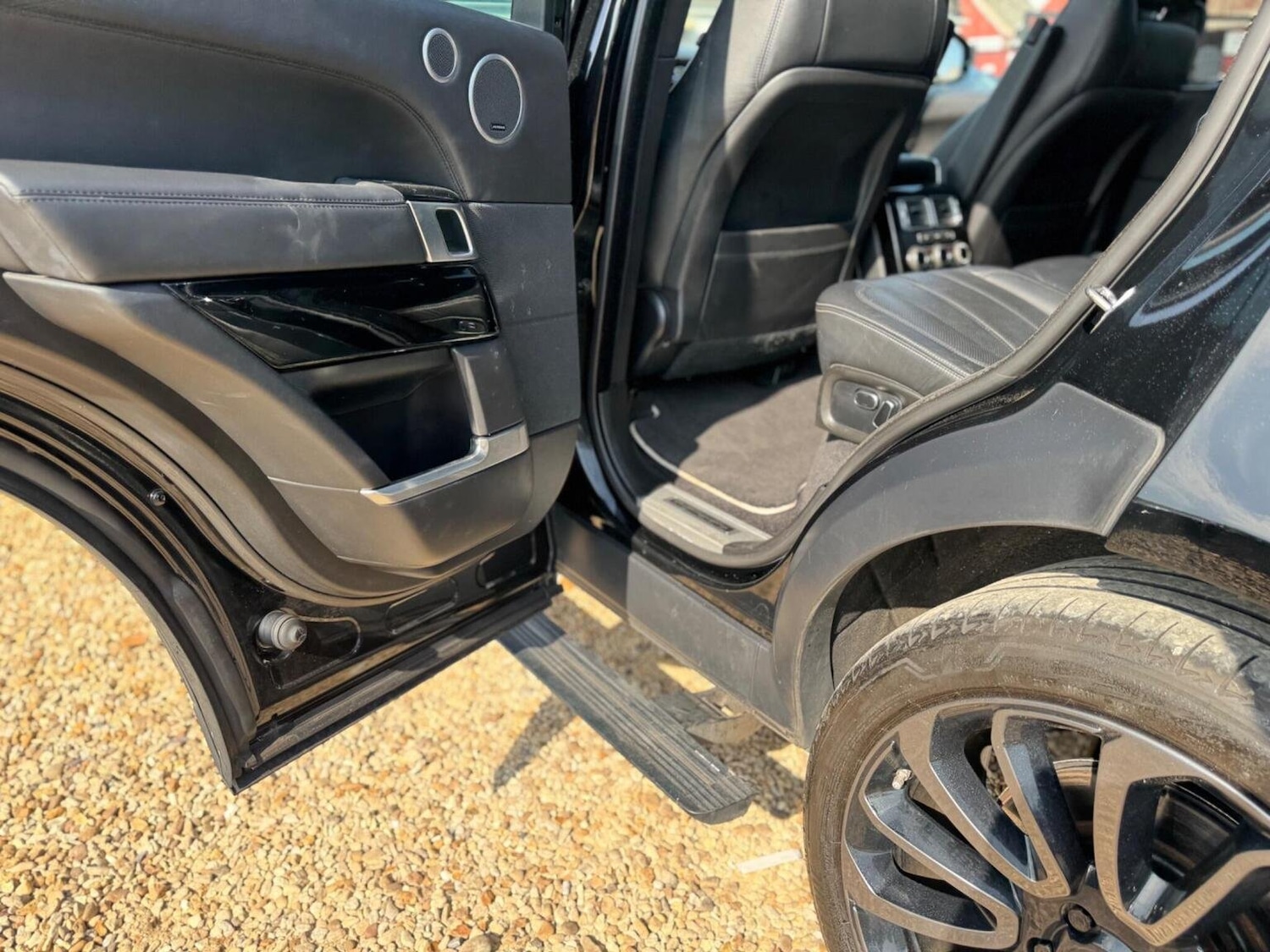 Used Land Rover Range Rover 2015 for sale - 76317446: Photo 29