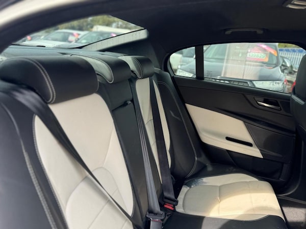 Used Jaguar XE 2016 for sale - 75667819: Photo 21