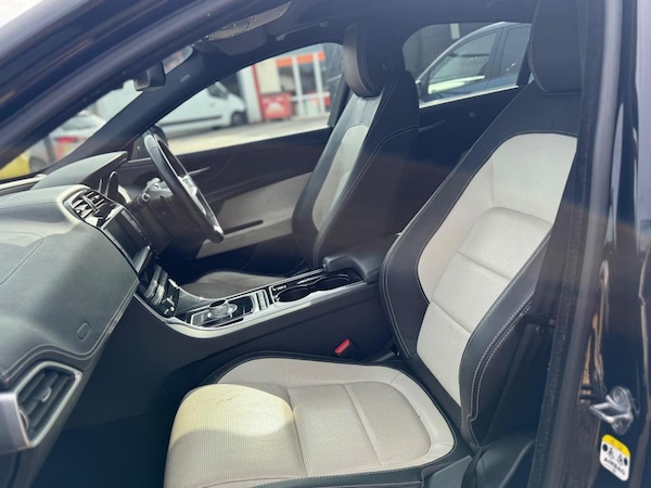 Used Jaguar XE 2016 for sale - 75667819: Photo 42