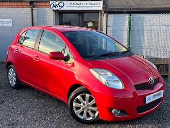 Used Toyota Yaris 2011 for sale - 77782045: Photo