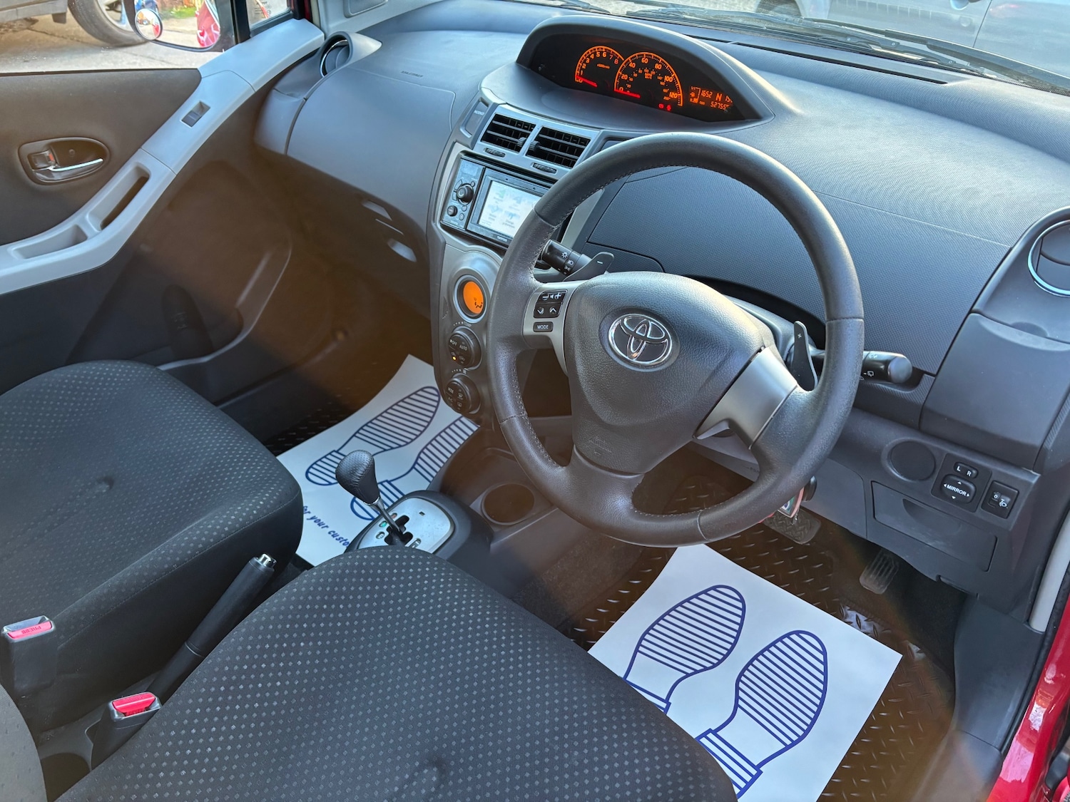 Used Toyota Yaris 2011 for sale - 77782045: Photo 7