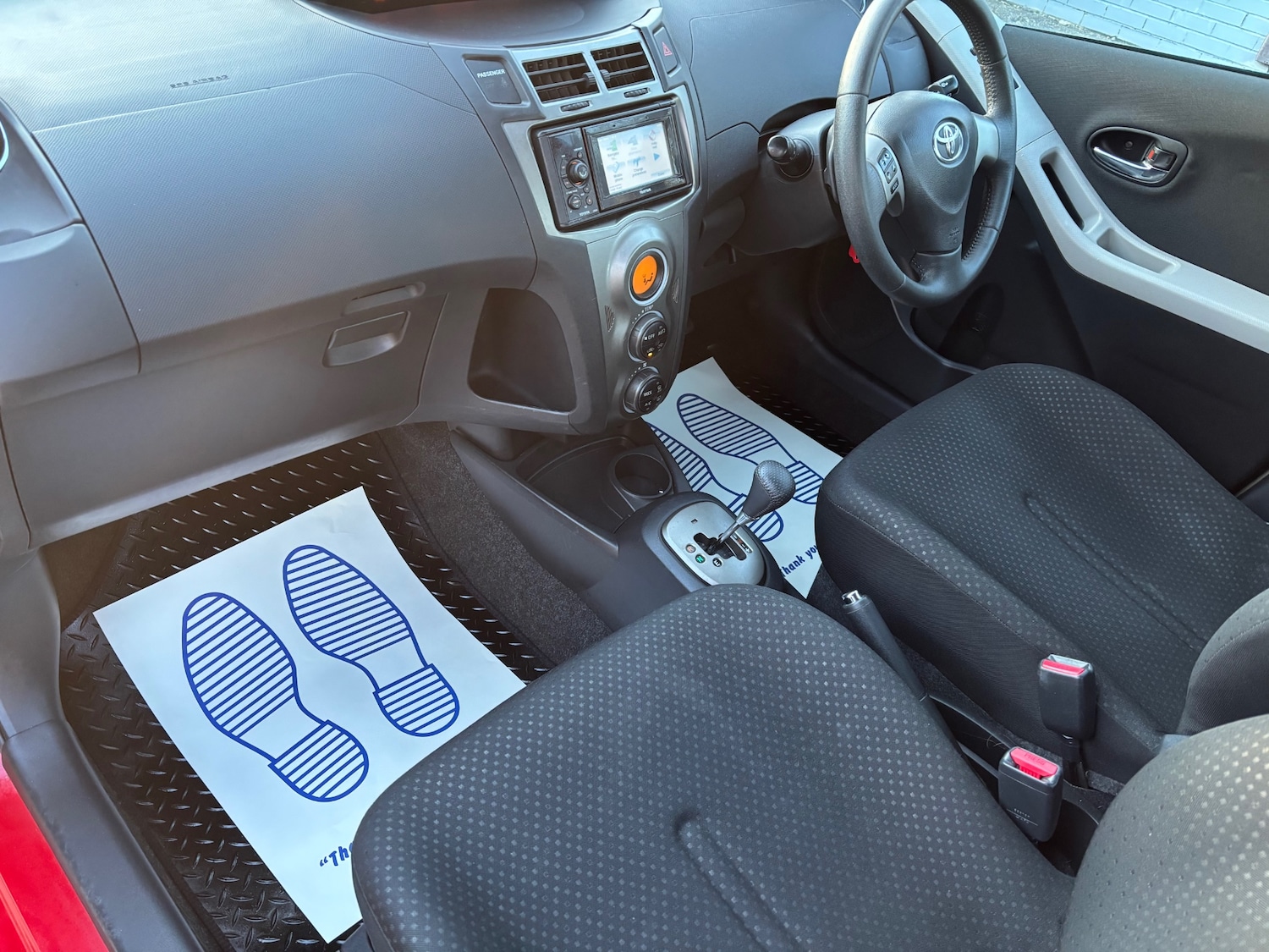 Used Toyota Yaris 2011 for sale - 77782045: Photo 9