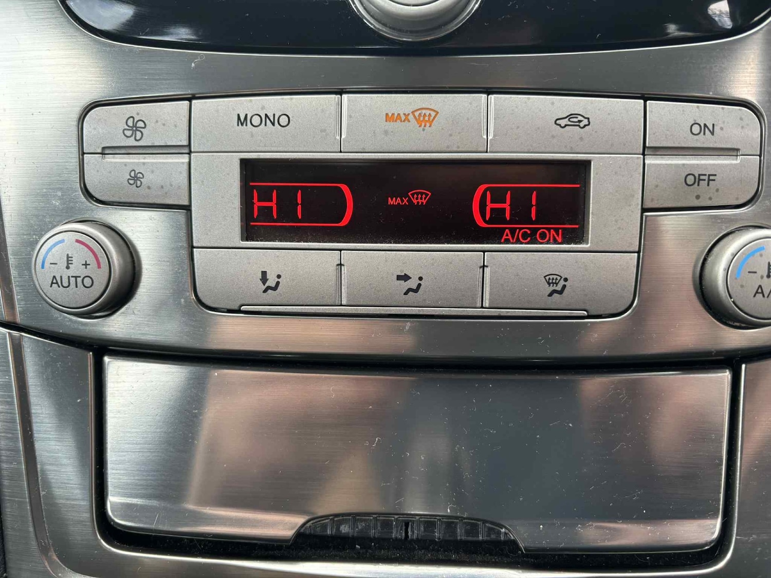 Used Ford Mondeo 2010 for sale - 77676880: Photo 13