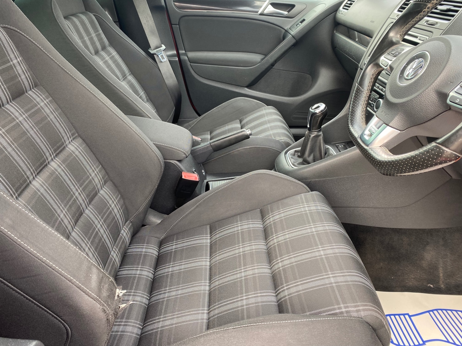 Used Volkswagen Golf 2010 for sale - 77166234: Photo 8