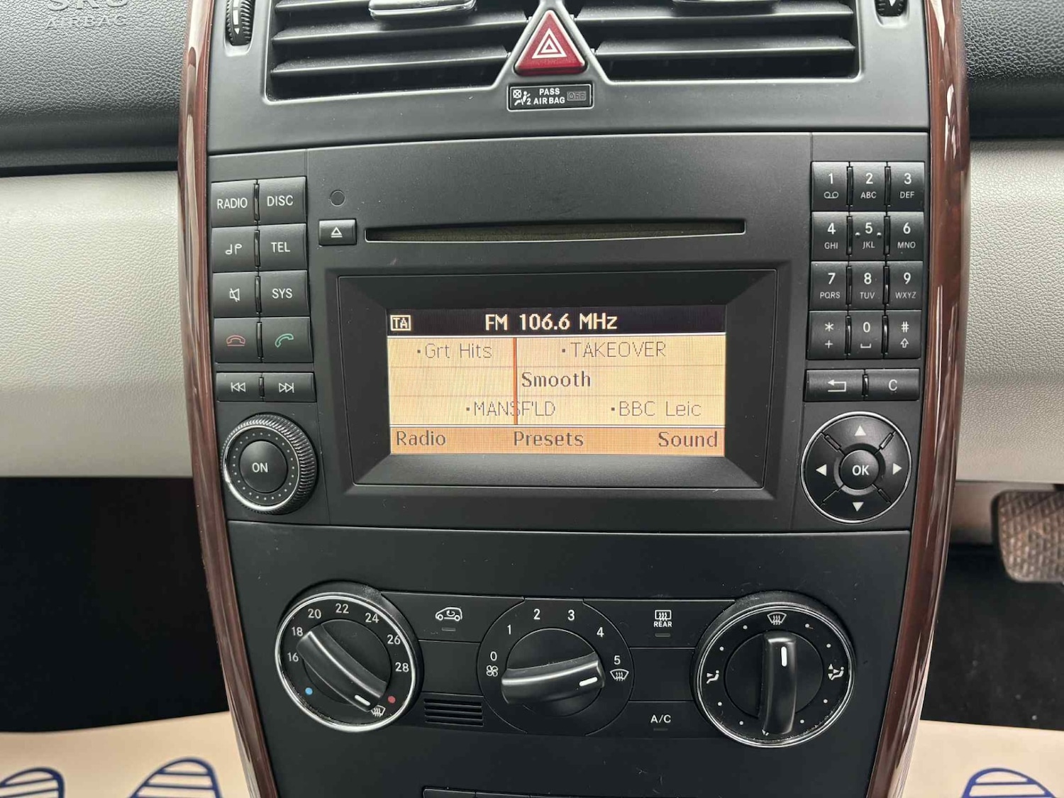 Used Mercedes-Benz A-Class 2010 for sale - 77676637: Photo 12