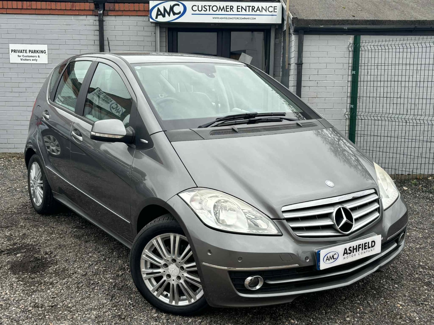 Used Mercedes-Benz A-Class 2010 for sale - 77676637: Photo 3